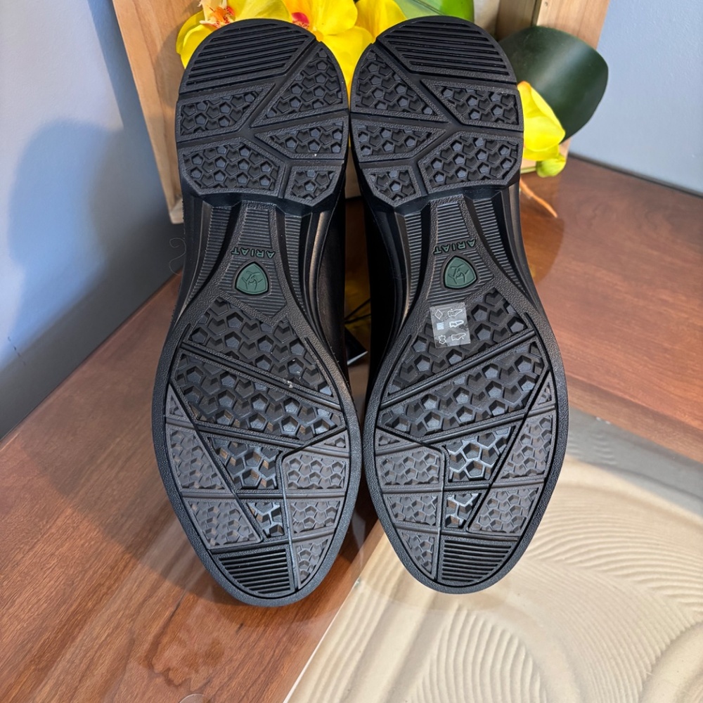 Ariat Heritage IV Zip waterproof Boots in black size 7 - Picture 8 of 16